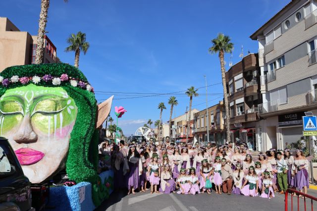 El grupo de ‘El Bosque Encantado’ gana el Desfile de Carrozas 2024 de Puerto Lumbreras