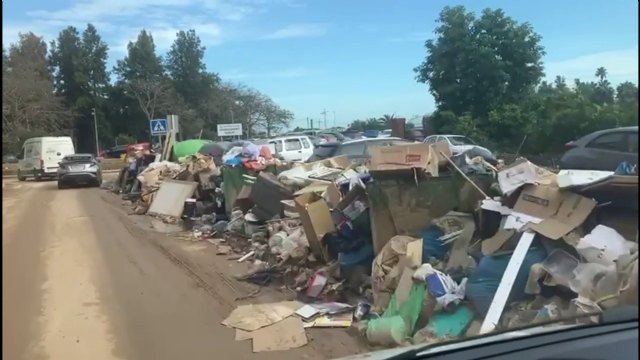 7.000 kilos en ayudas llegan a Algemesí desde los clubs de Puerto Lumbreras